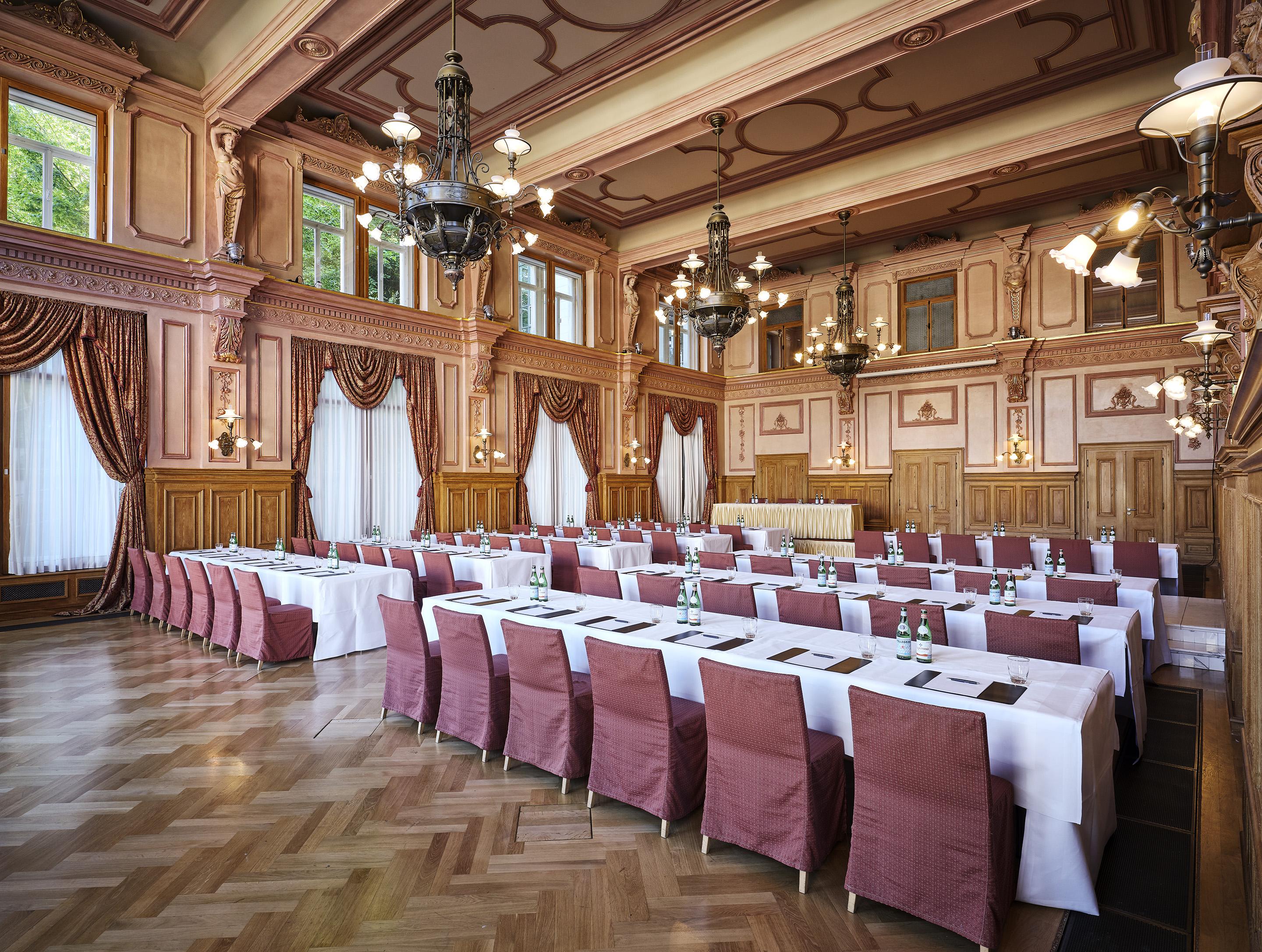 Maison Messmer - Ein Mitglied Der Hommage Luxury Hotels Collection Baden-Baden Exterior photo The interior of the main conference hall