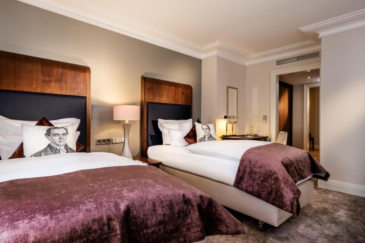Maison Messmer - Ein Mitglied Der Hommage Luxury Hotels Collection Baden-Baden Exterior photo A room at the hotel