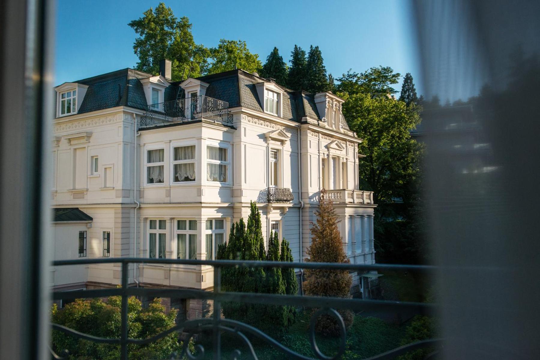 Maison Messmer - Ein Mitglied Der Hommage Luxury Hotels Collection Baden-Baden Exterior photo The Dolder Grand