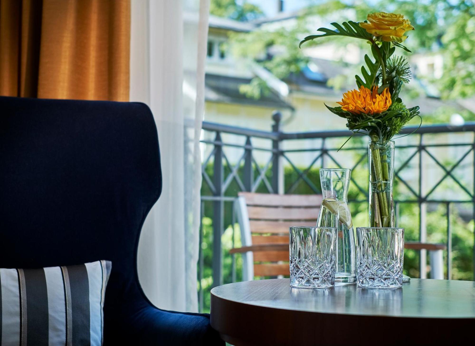 Maison Messmer - Ein Mitglied Der Hommage Luxury Hotels Collection Baden-Baden Exterior photo A room at the hotel